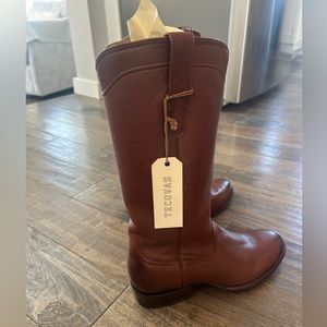 Tecova boots nwt size 10.